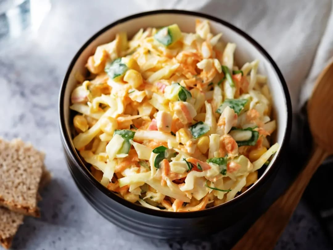 Jakie surówki do kaszanki idealnie równoważą jej smak i bogactwo